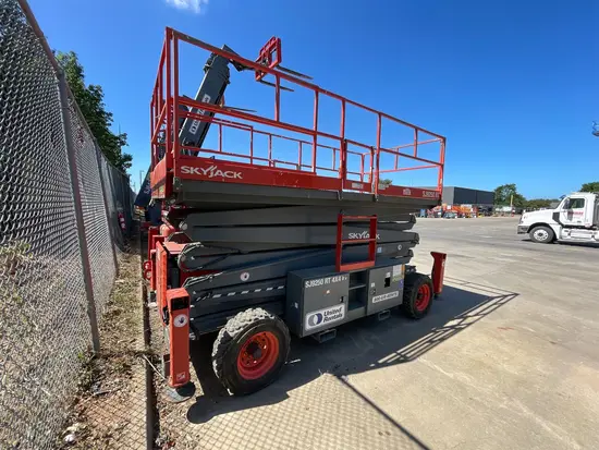 2018 Skyjack SJ9250RT Rough Terrain Scissor Lift