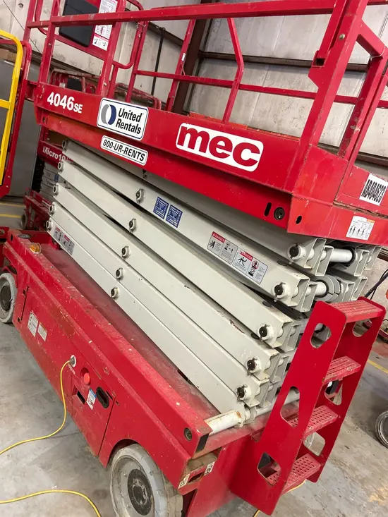 2018 MEC 4046SE Scissor Lift