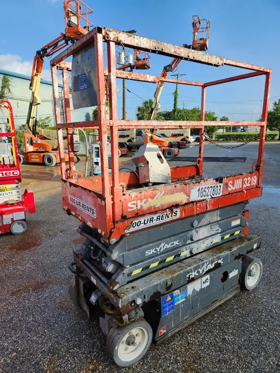 2016 Skyjack SJIII3219 Scissor Lift