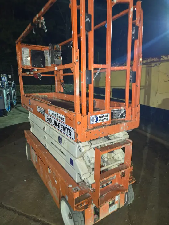 2019 Snorkel S3226E Scissor Lift
