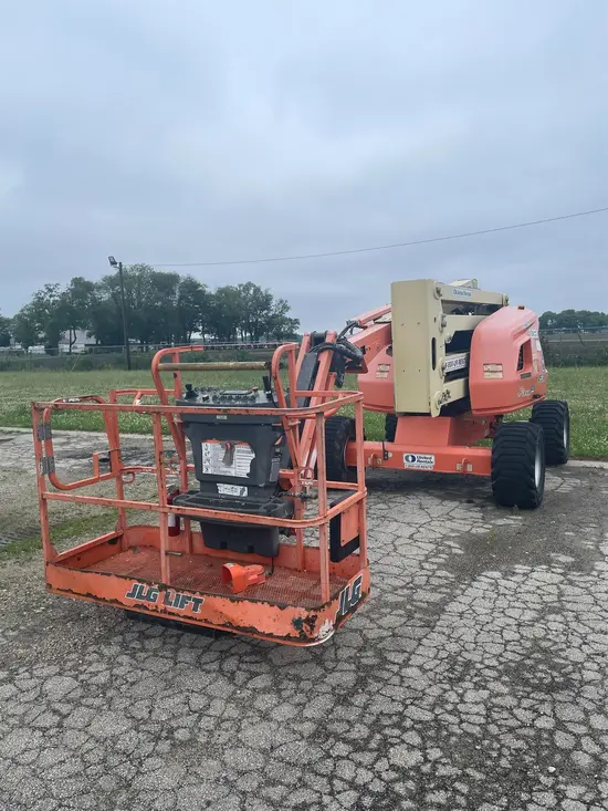 2017 JLG 450AJ Articulating Boom Lift