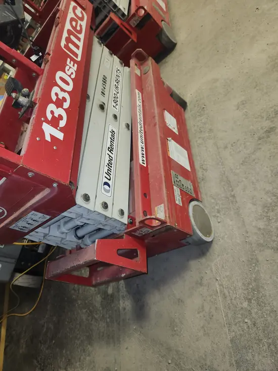 2018 MEC 1330SE Scissor Lift