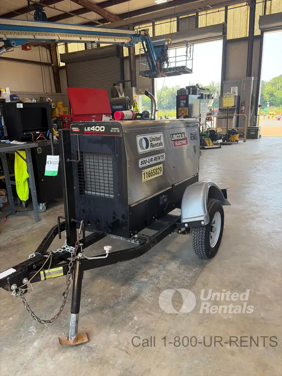 2023 Lincoln Electric LE400 Welder
