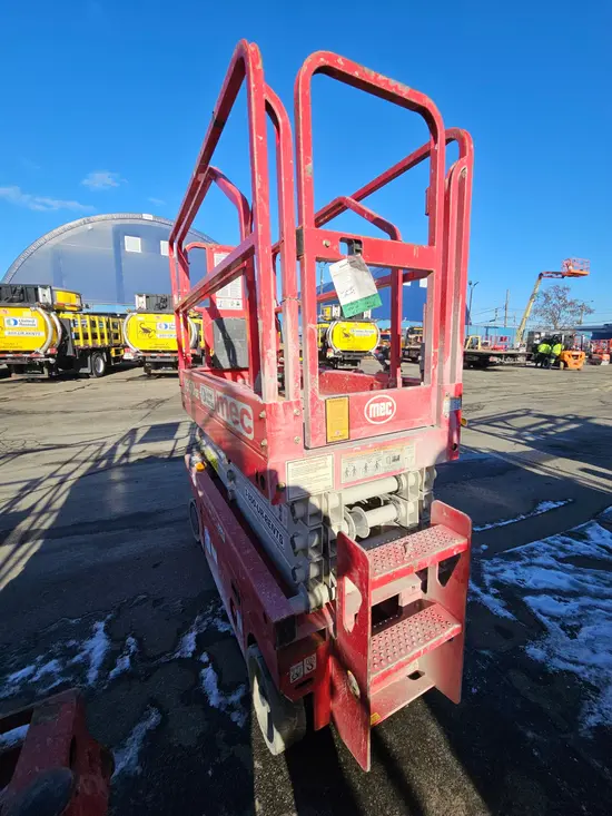 2018 MEC 1930SE Scissor Lift