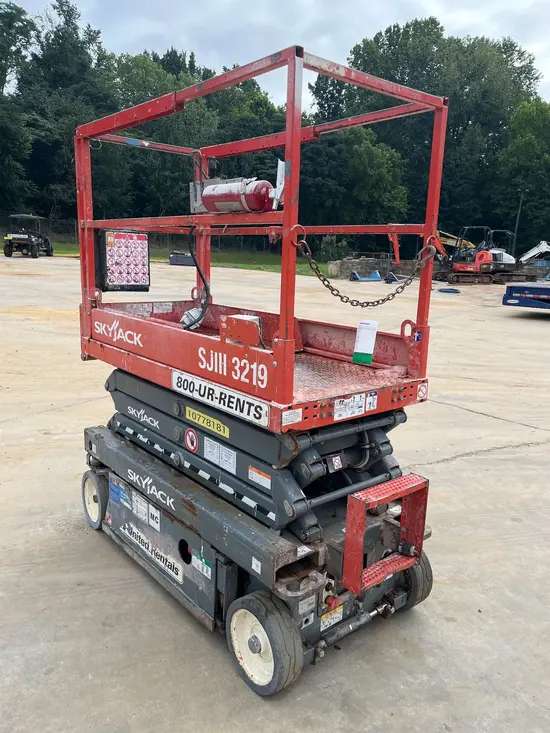 2018 Skyjack SJIII3219 Scissor Lift