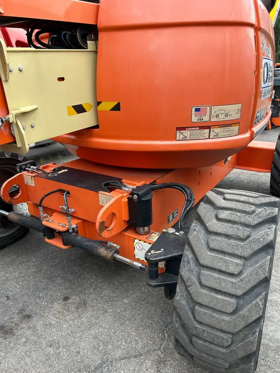 2017 JLG 600AJ Articulating Boom Lift