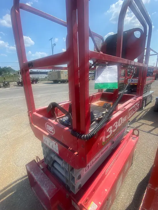 2019 MEC 1330SE Scissor Lift