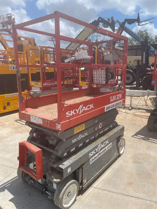 2018 Skyjack SJIII3219 Scissor Lift