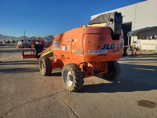 2013 JLG 600S Boom Lift