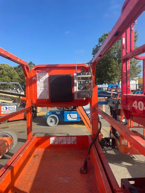 2019 Snorkel S3219E Scissor Lift