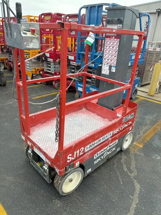 2018 Skyjack SJ12 Self-Propelled One-Person Lift