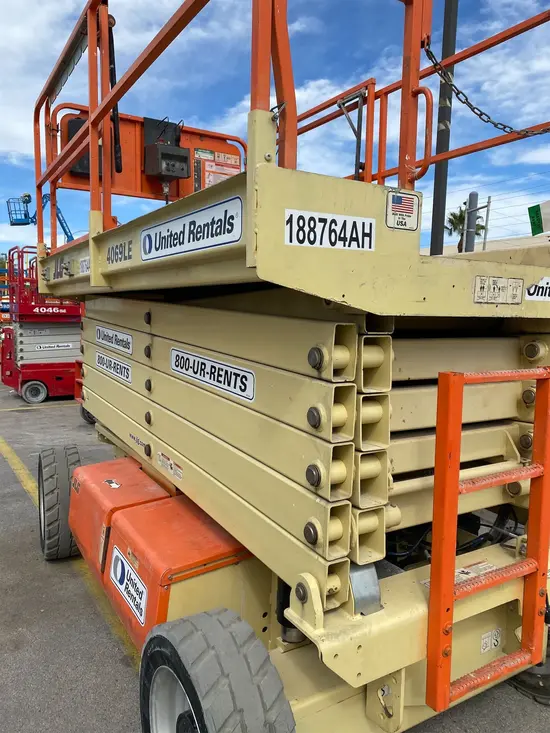 2017 JLG 4069LE Scissor Lift