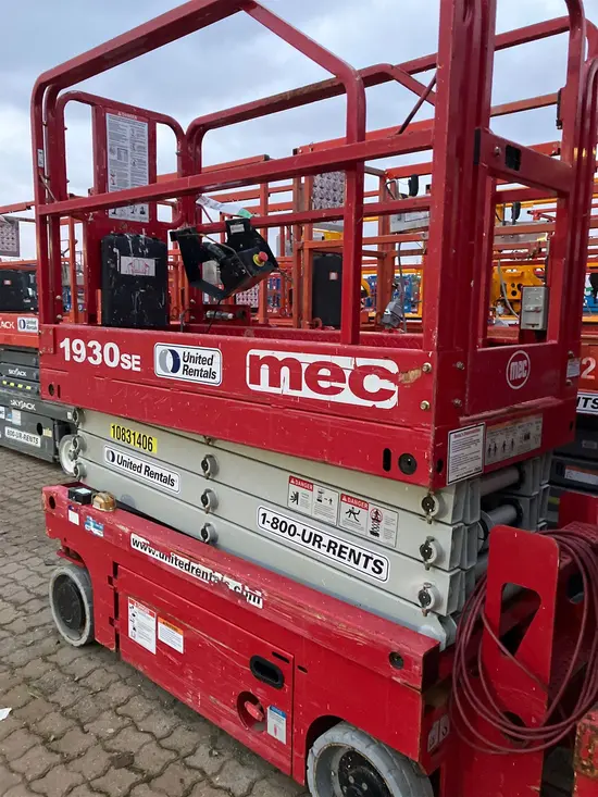 2018 MEC 1930SE Scissor Lift