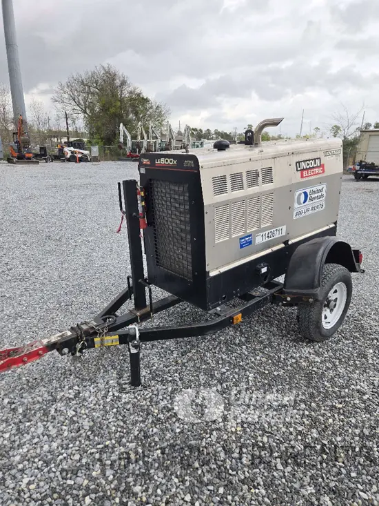 2022 Lincoln Electric LE500X Welder