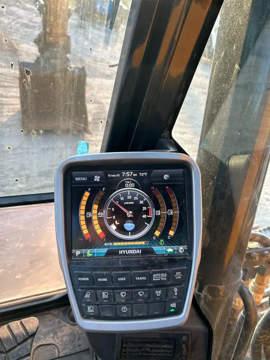 2019 HYUNDAI HX160L Excavator