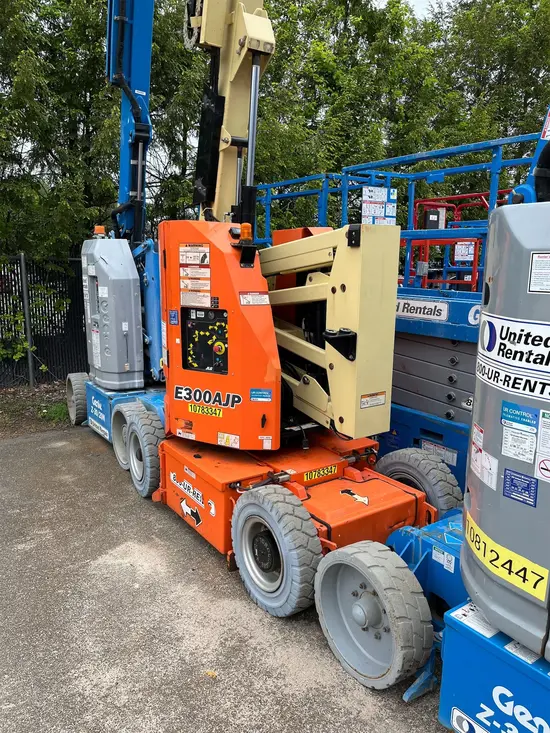 2018 JLG E300AJP Articulating Boom Lift