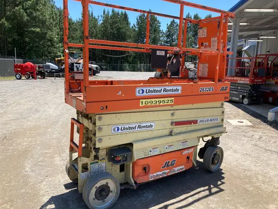 2019 JLG 2632ES Scissor Lift