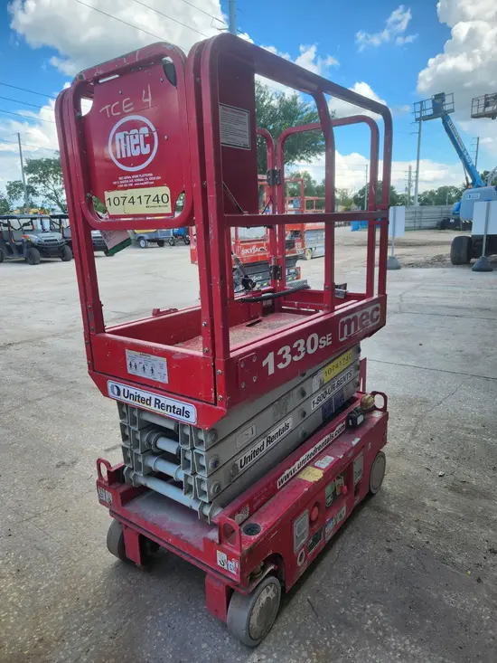 2018 MEC 1330SE Scissor Lift