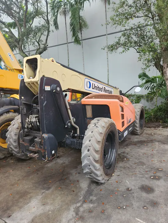 2018 JLG 742 Forklift