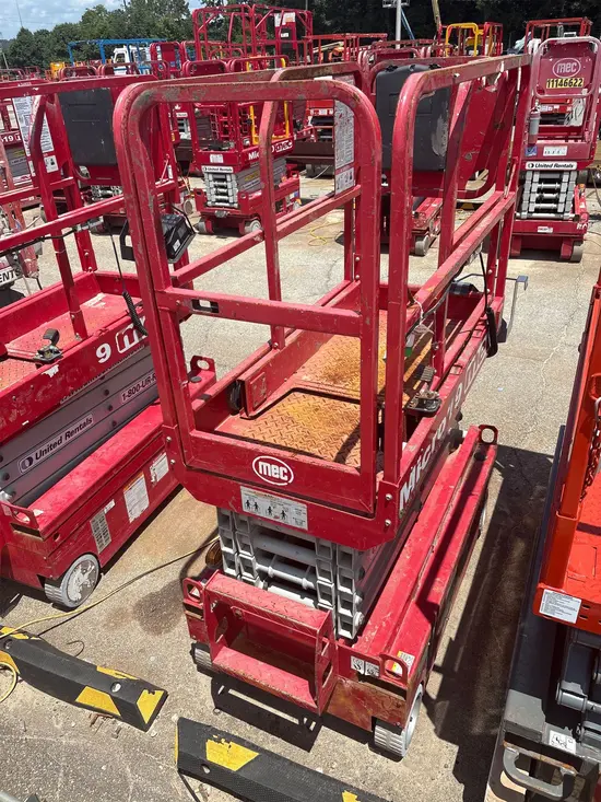 2019 MEC MICRO 19 Scissor Lift