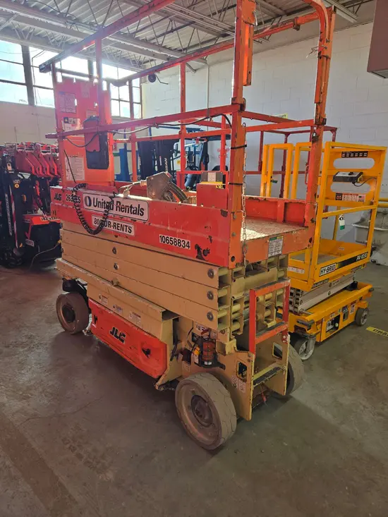 2017 JLG 2632ES Scissor Lift