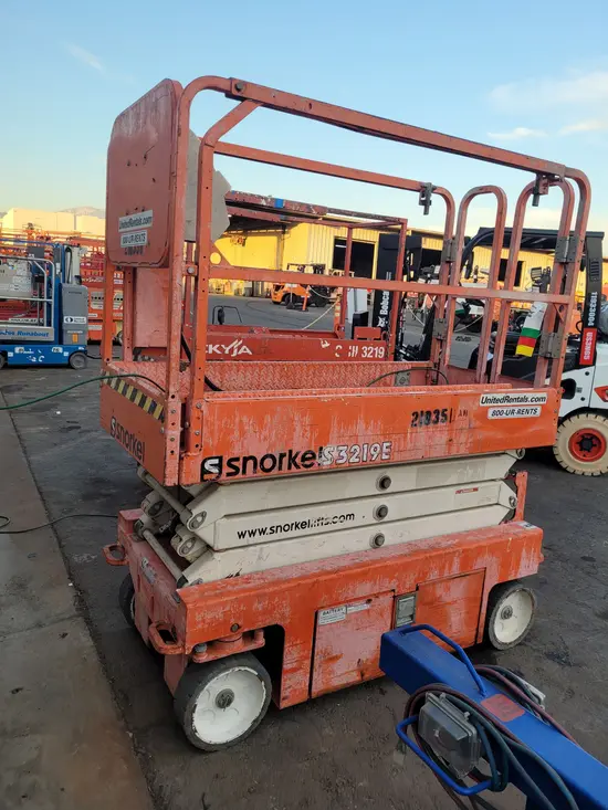2018 Snorkel S3219E Scissor Lift