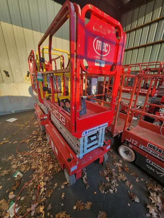 2022 MEC 1330SE Scissor Lift