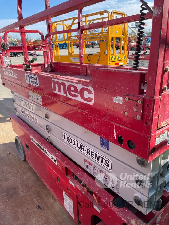 2019 MEC 2632SE Scissor Lift