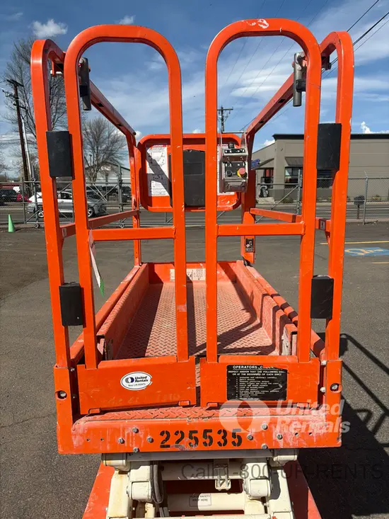 2019 Snorkel S3219E Scissor Lift