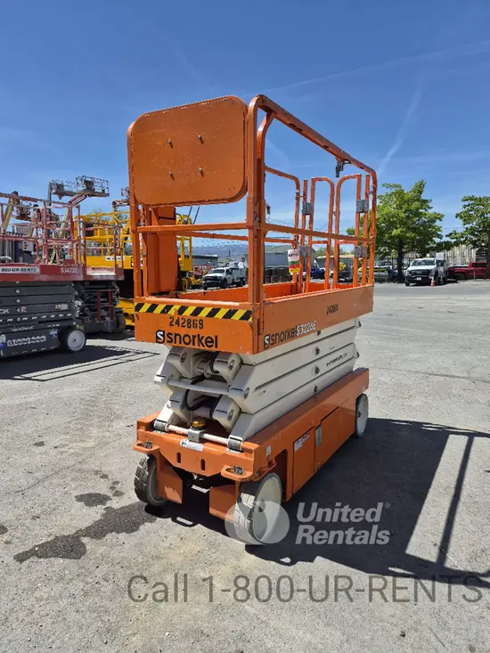 2019 Snorkel S3226E Scissor Lift
