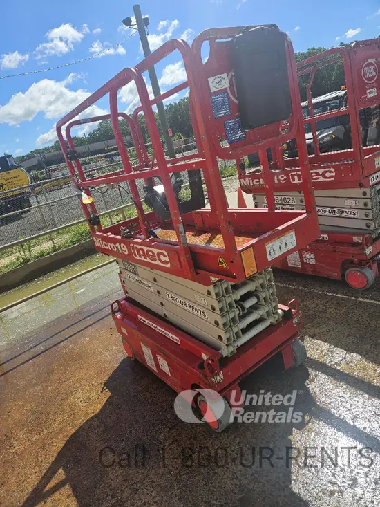 2017 MEC 1930SE Scissor Lift