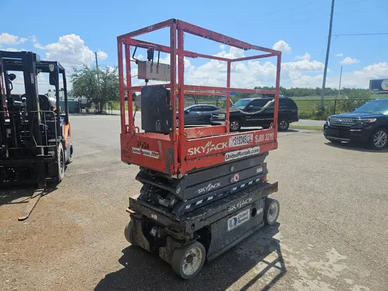 2016 Skyjack SJIII3219 Scissor Lift