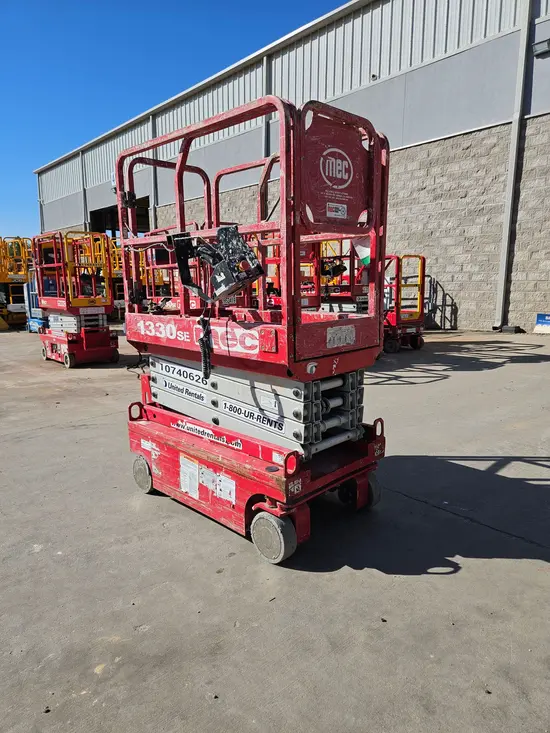 2018 MEC 1330SE Scissor Lift