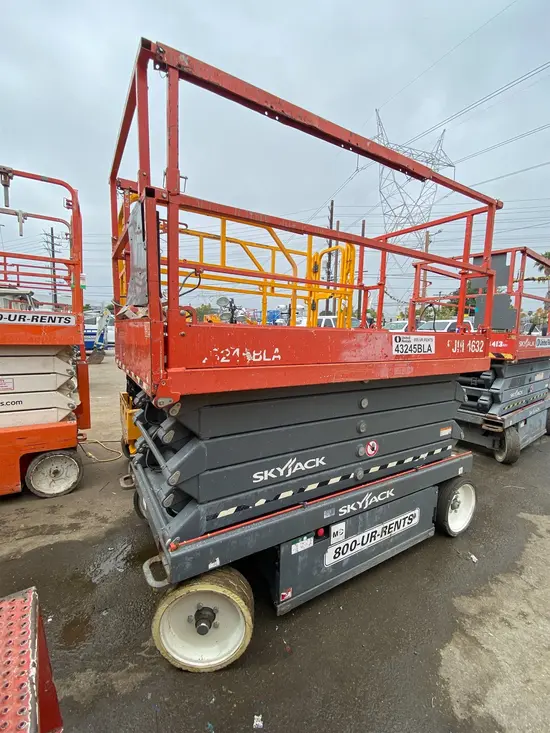 2017 Skyjack SJIII4632 Scissor Lift