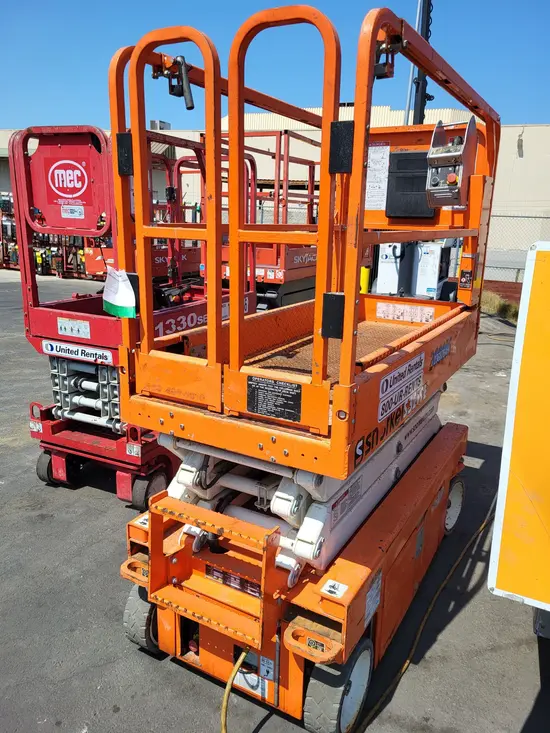 2019 Snorkel S3219E Scissor Lift