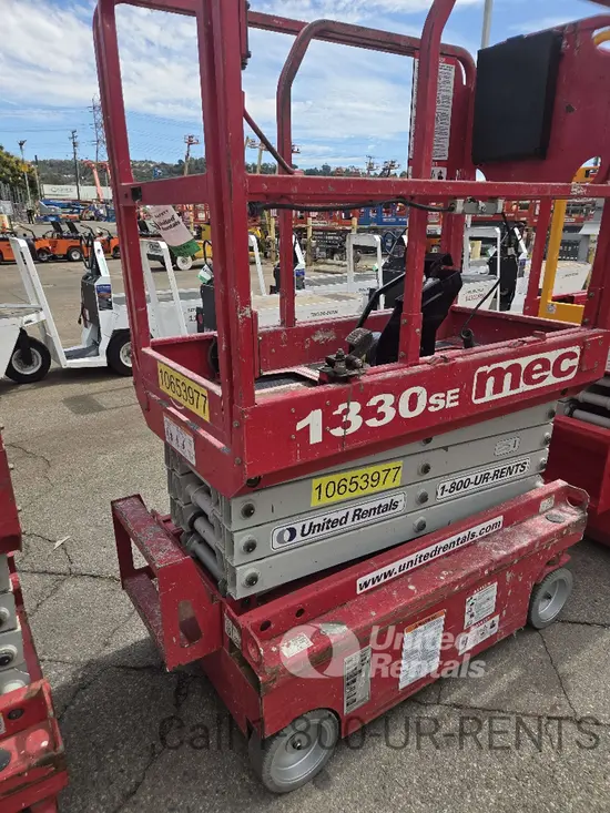 2017 MEC 1330SE Scissor Lift