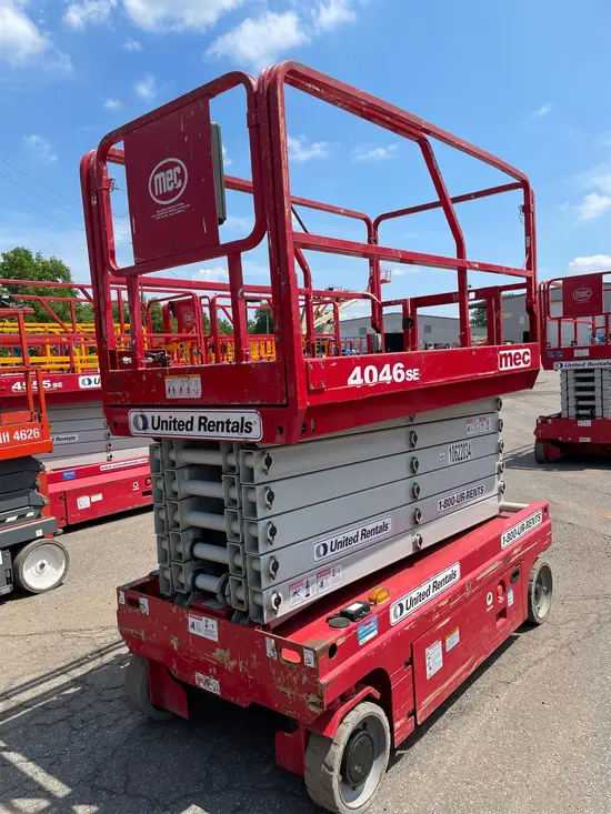 2017 MEC 4046SE Scissor Lift