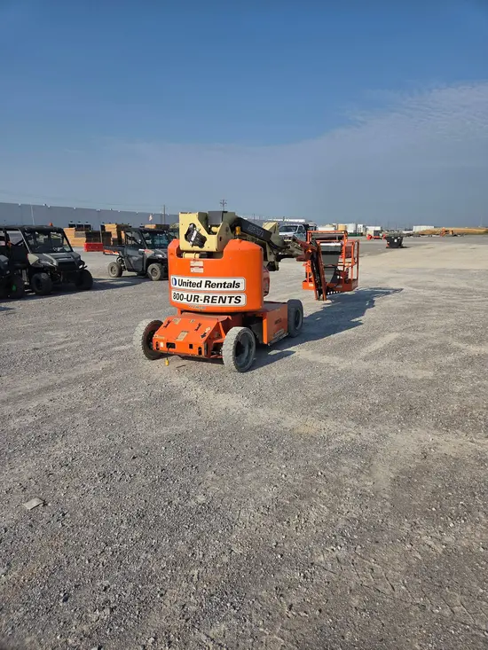 2018 JLG E400AJPN Articulating Boom Lift