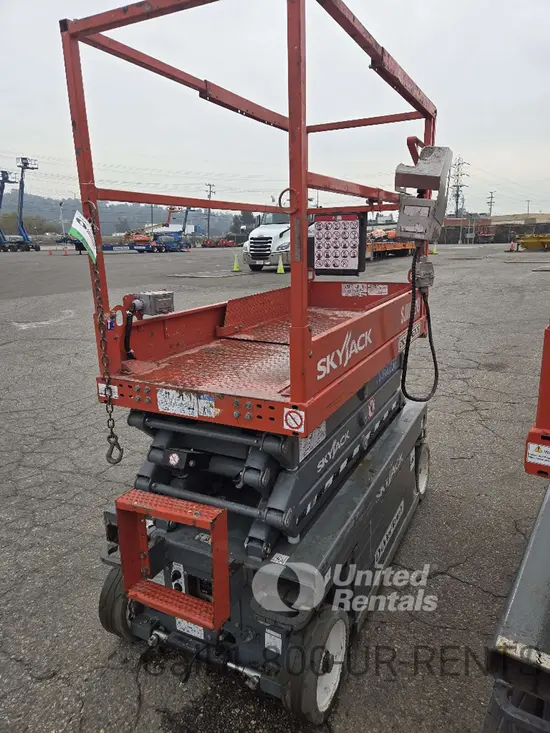 2018 Skyjack SJIII3219 Scissor Lift
