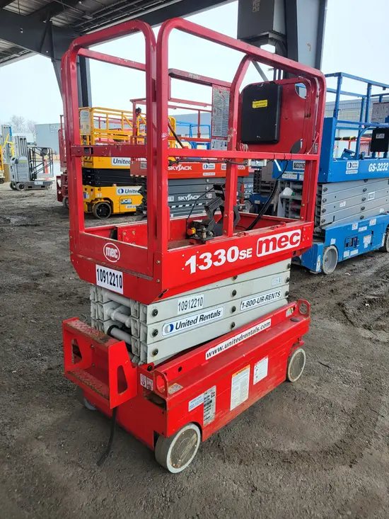 2019 MEC 1330SE Scissor Lift