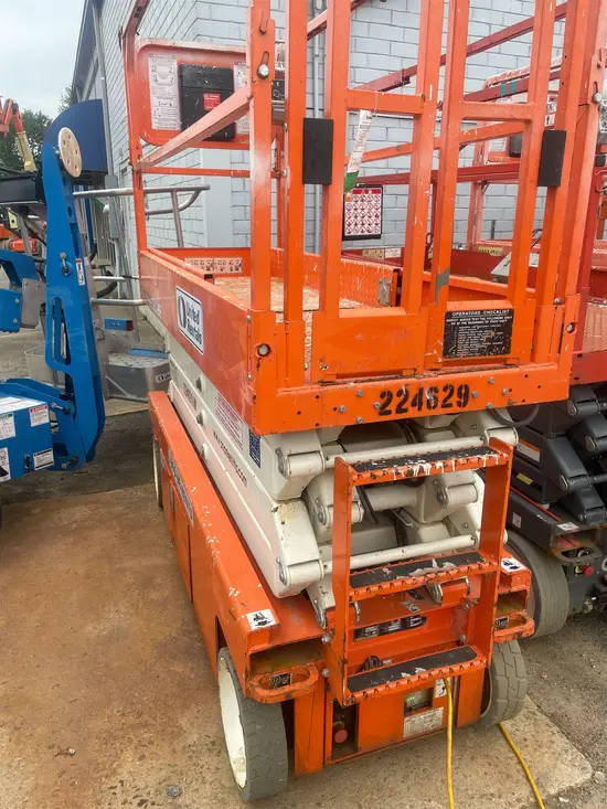 2019 Snorkel S3226E Scissor Lift