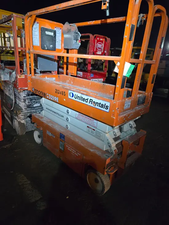 2018 Snorkel S3219E Scissor Lift