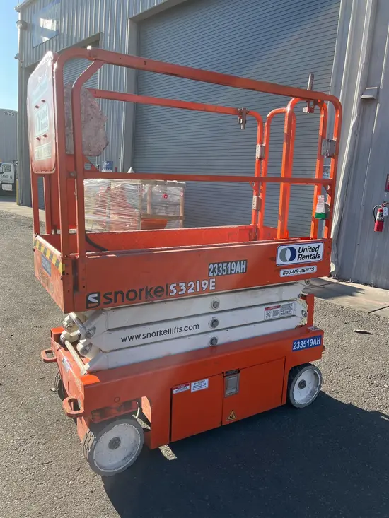 2019 Snorkel S3219E Scissor Lift