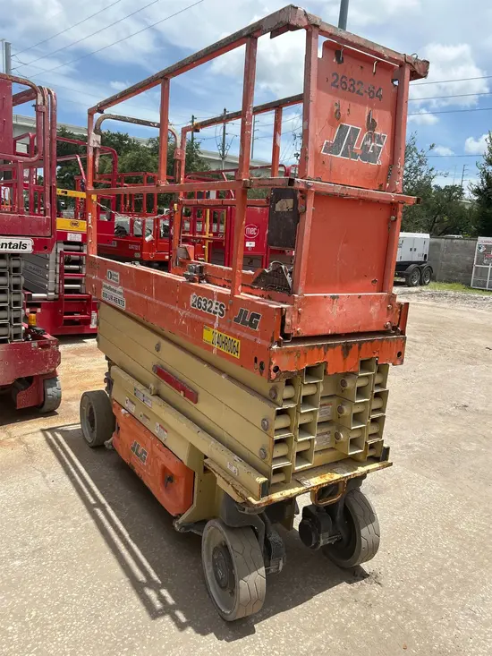 2017 JLG 2632ES Scissor Lift
