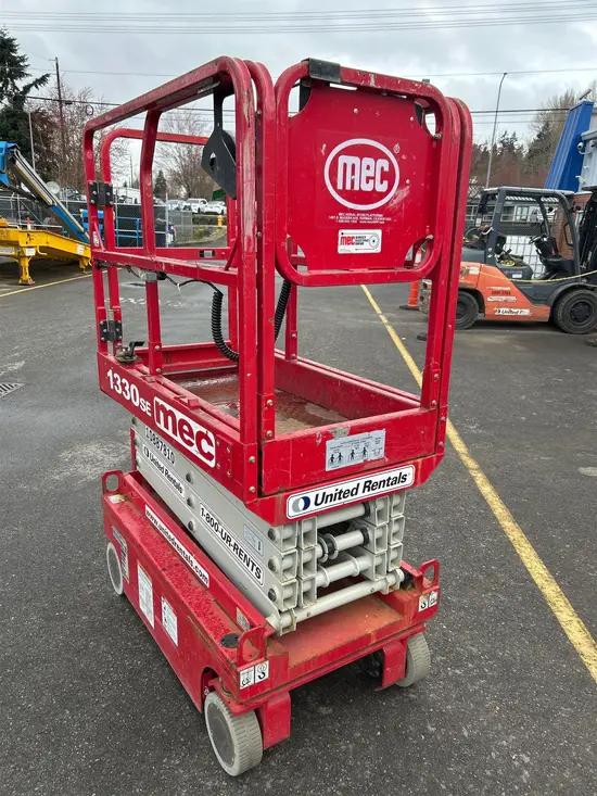 2019 MEC 1330SE Scissor Lift
