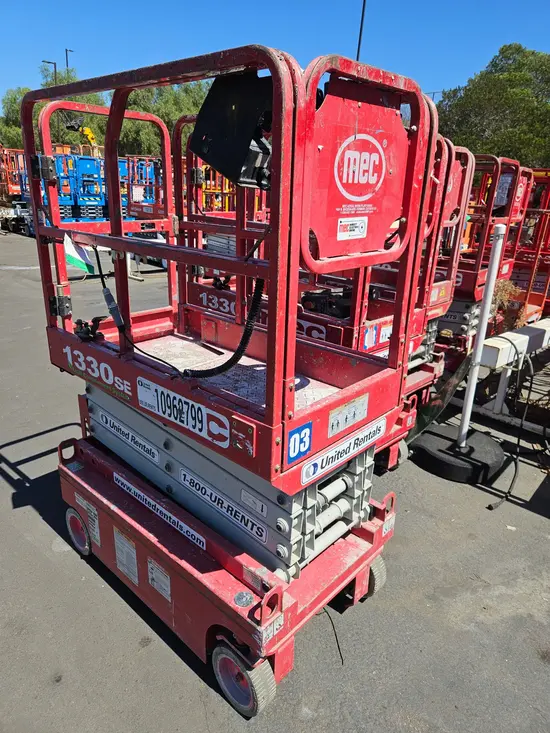 2019 MEC 1330SE Scissor Lift
