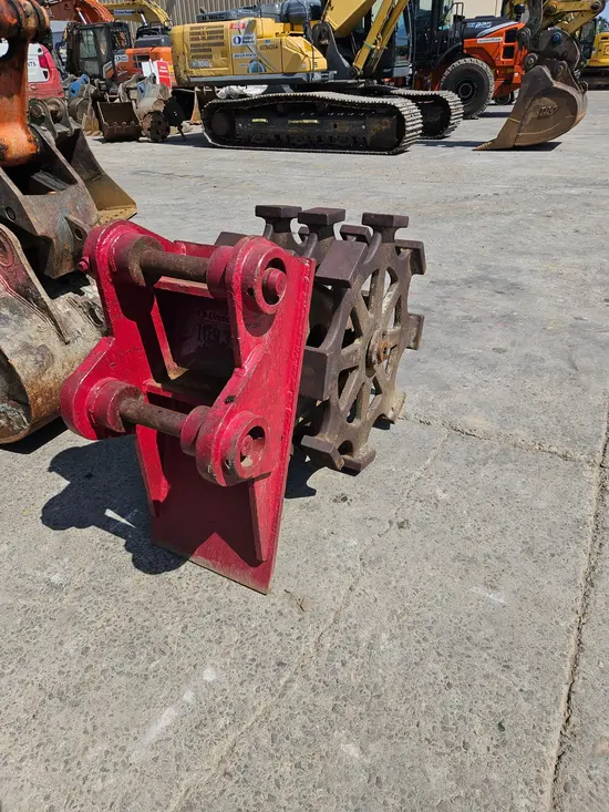 2019 FURUKAWA CW24III Compaction Attachment