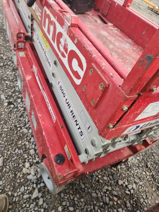 2020 MEC 1330SE Scissor Lift