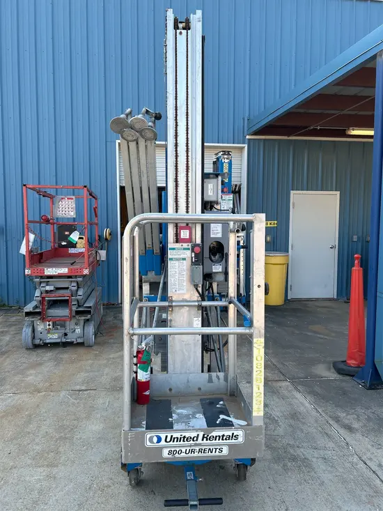 2018 Genie AWP-40SDC Pusharound Lift
