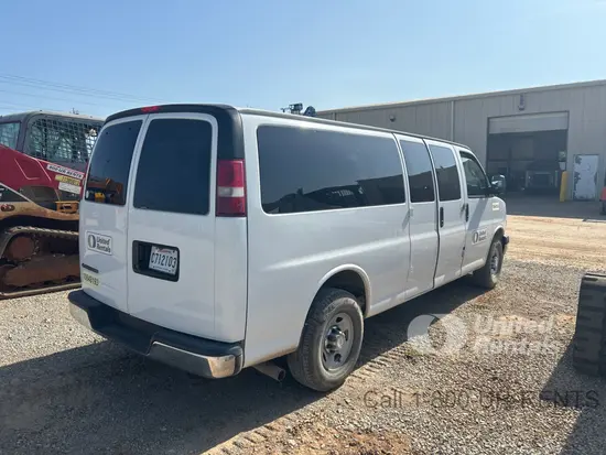 2017 Chevrolet E3500EXTLTGRWD Vehicle